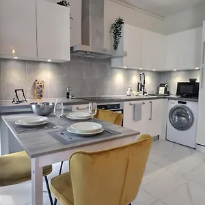 https://1-bedroom-city-center-geneva.genevahotels4all.com