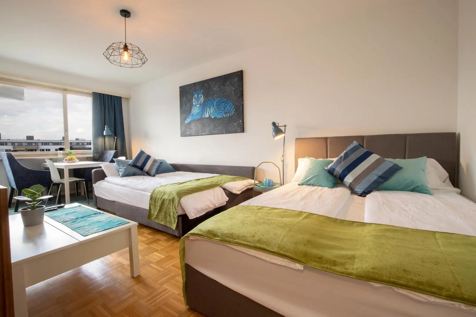 Special Blue Tiger Apartment Basel, Messe Kleinbasel 10-Star 0*, Basel
