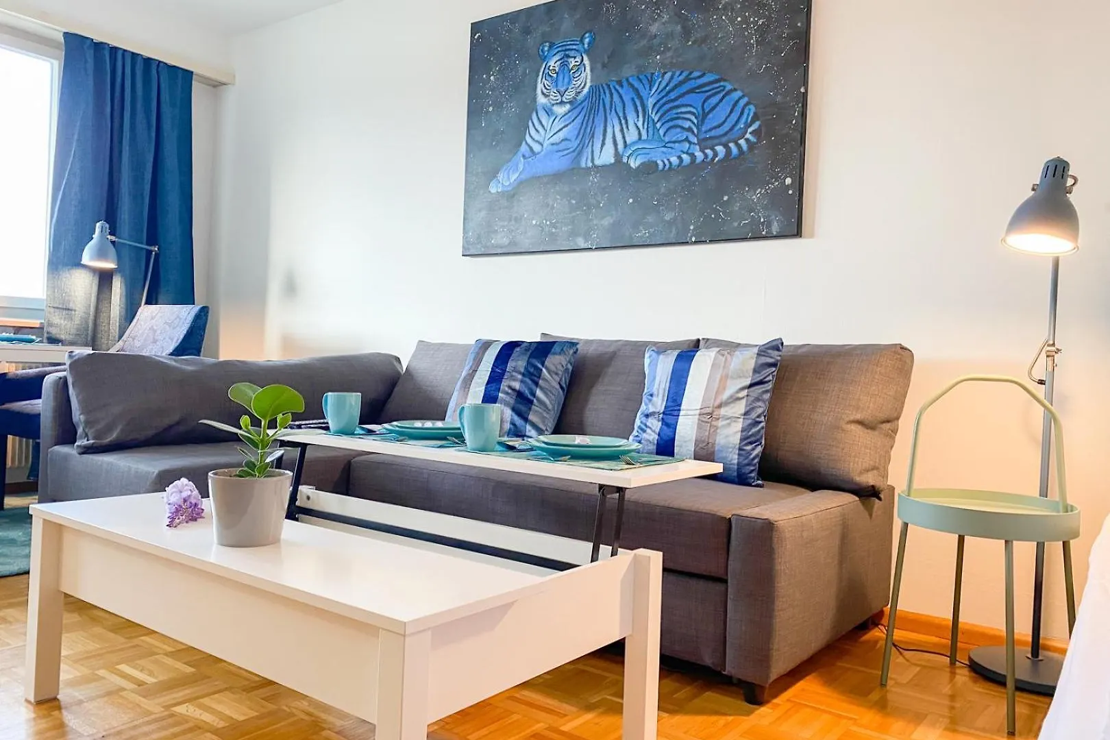 Special Blue Tiger Apartment Basel, Messe Kleinbasel 10-Star