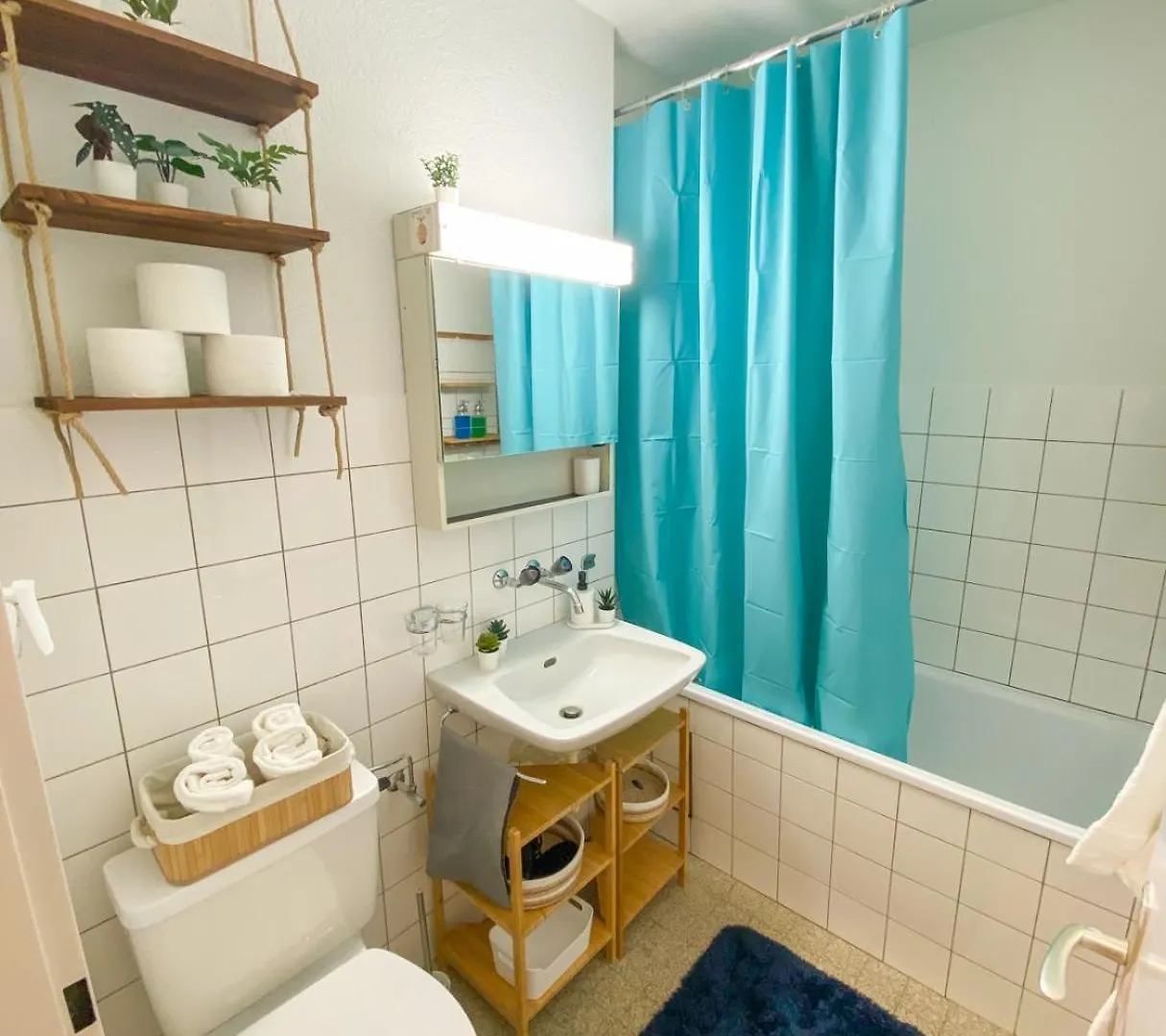 Special Blue Tiger Apartment Basel, Messe Kleinbasel 10-Star